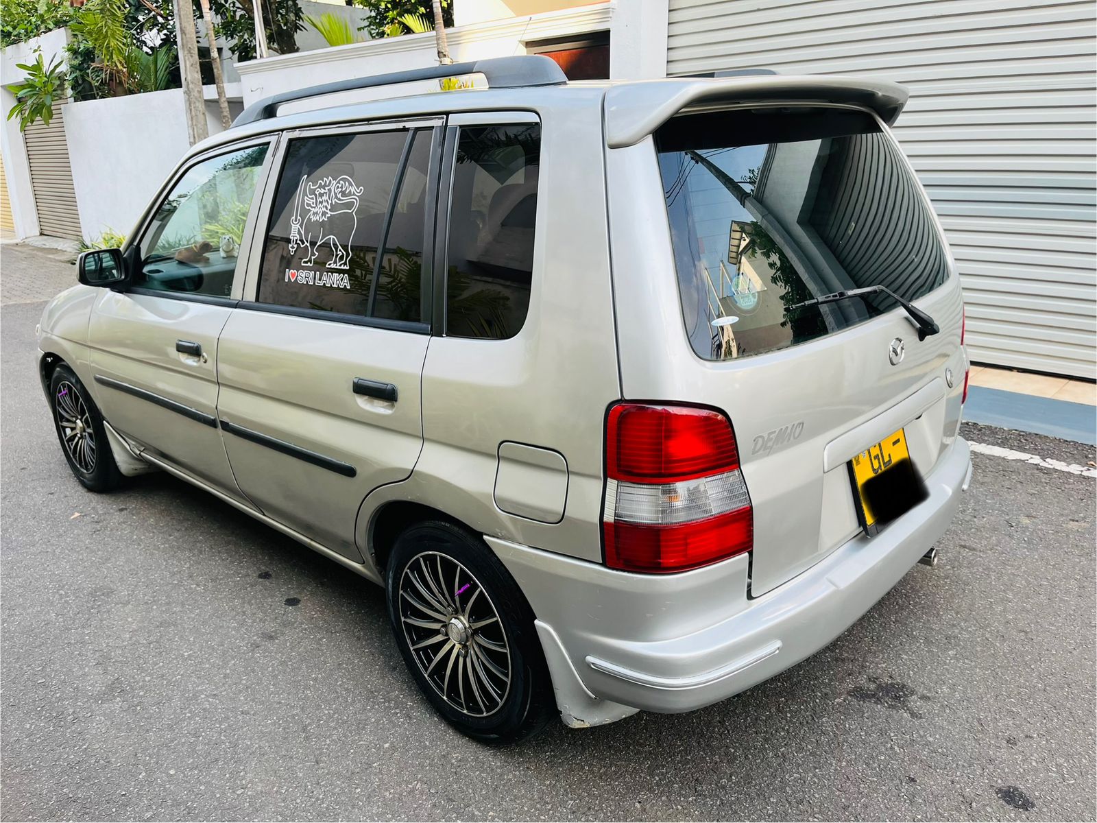 Mazda Demio 1998 - பயன்படுத்தப்பட்டது கார் sale in Sri Lanka - patpat.lk