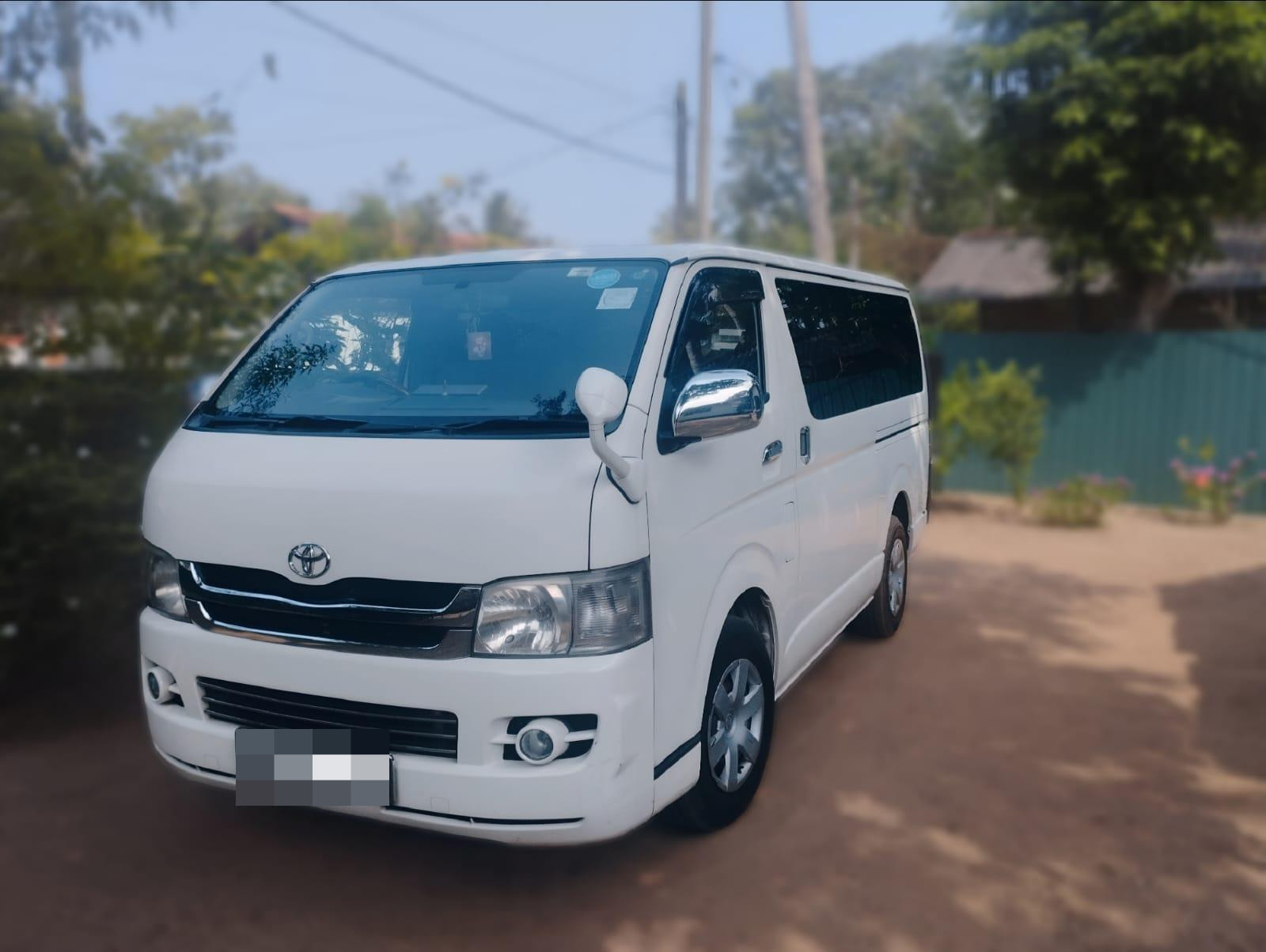 Toyota Hiace 2010 ads-image-1