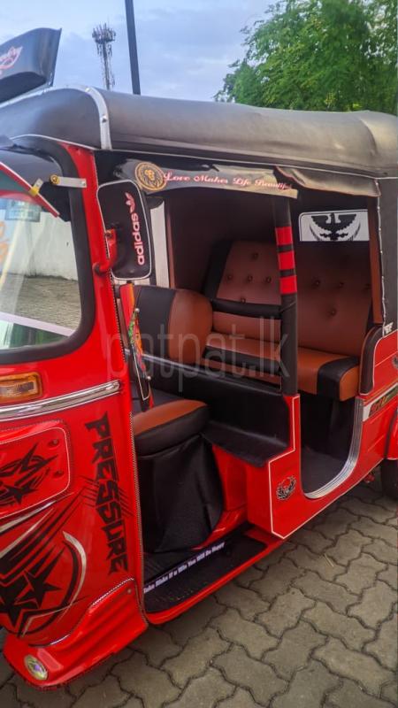 Bajaj Three Wheel 2014 - பயன்படுத்தப்பட்டது முச்சக்கர வண்டி sale in Sri Lanka - patpat.lk