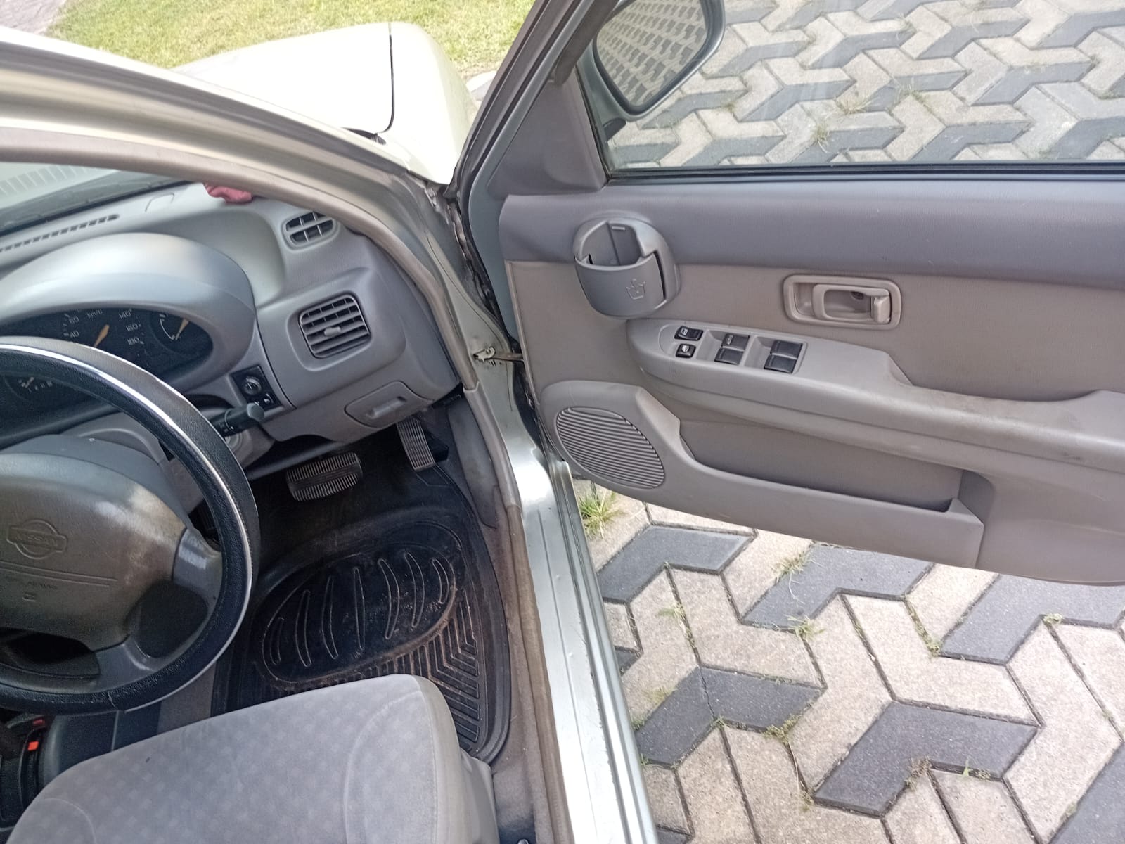 Nissan March 2001 - Used Car sale in Sri Lanka - patpat.lk