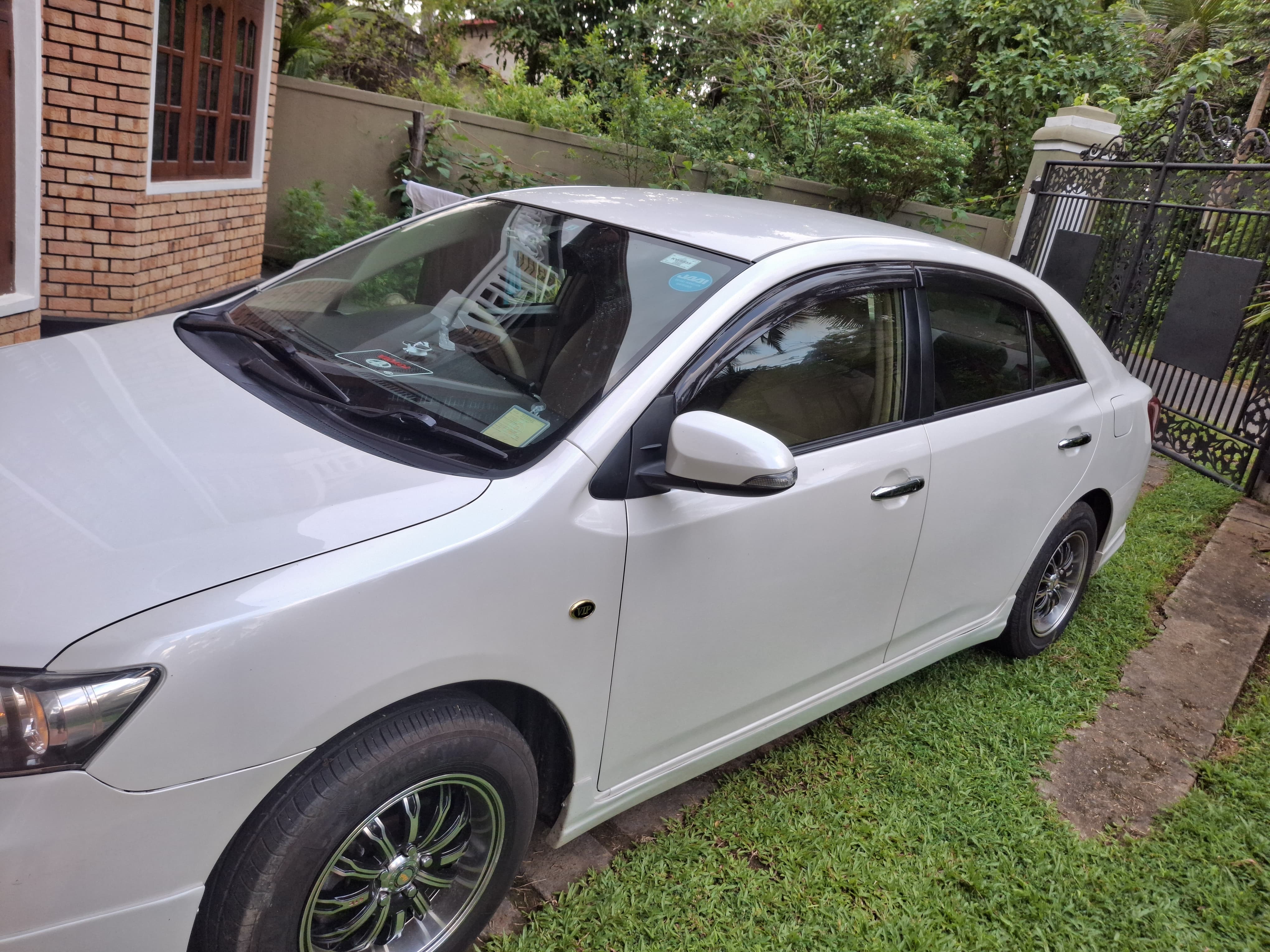 Toyota Allion 2013 - பயன்படுத்தப்பட்டது கார் sale in Sri Lanka - patpat.lk