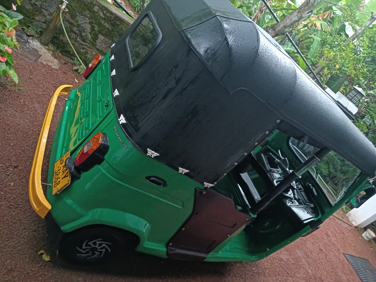 Bajaj Three Wheel 2015 - பயன்படுத்தப்பட்டது முச்சக்கர வண்டி sale in Sri Lanka - patpat.lk
