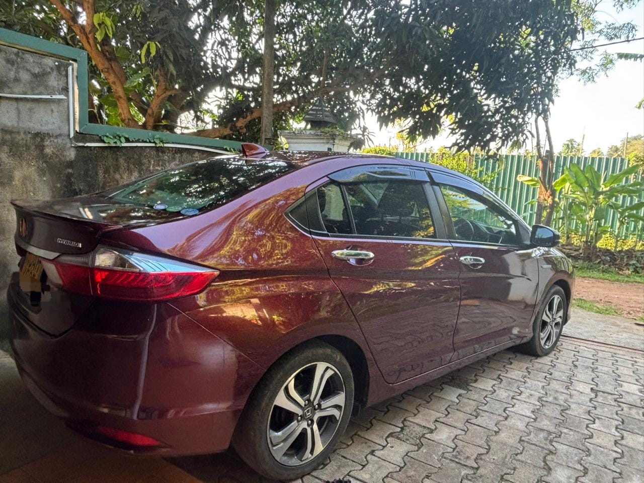 Honda Grace 2015 - Used Car sale in Sri Lanka - patpat.lk