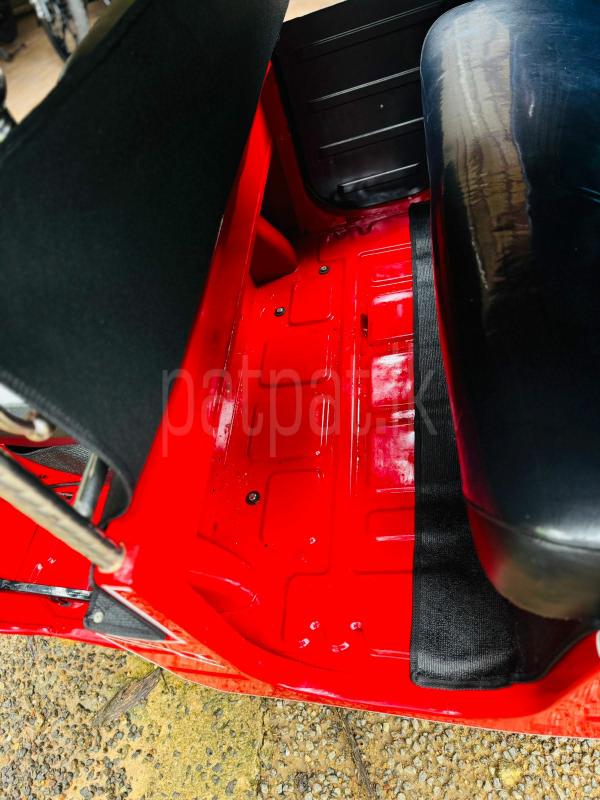 Bajaj Three Wheel 2011 - භාවිතා කරන ලද ත්‍රිරෝද රථය sale in Sri Lanka - patpat.lk
