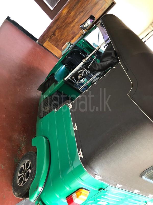 Bajaj 4 stroke 2010 - பயன்படுத்தப்பட்டது முச்சக்கர வண்டி sale in Sri Lanka - patpat.lk
