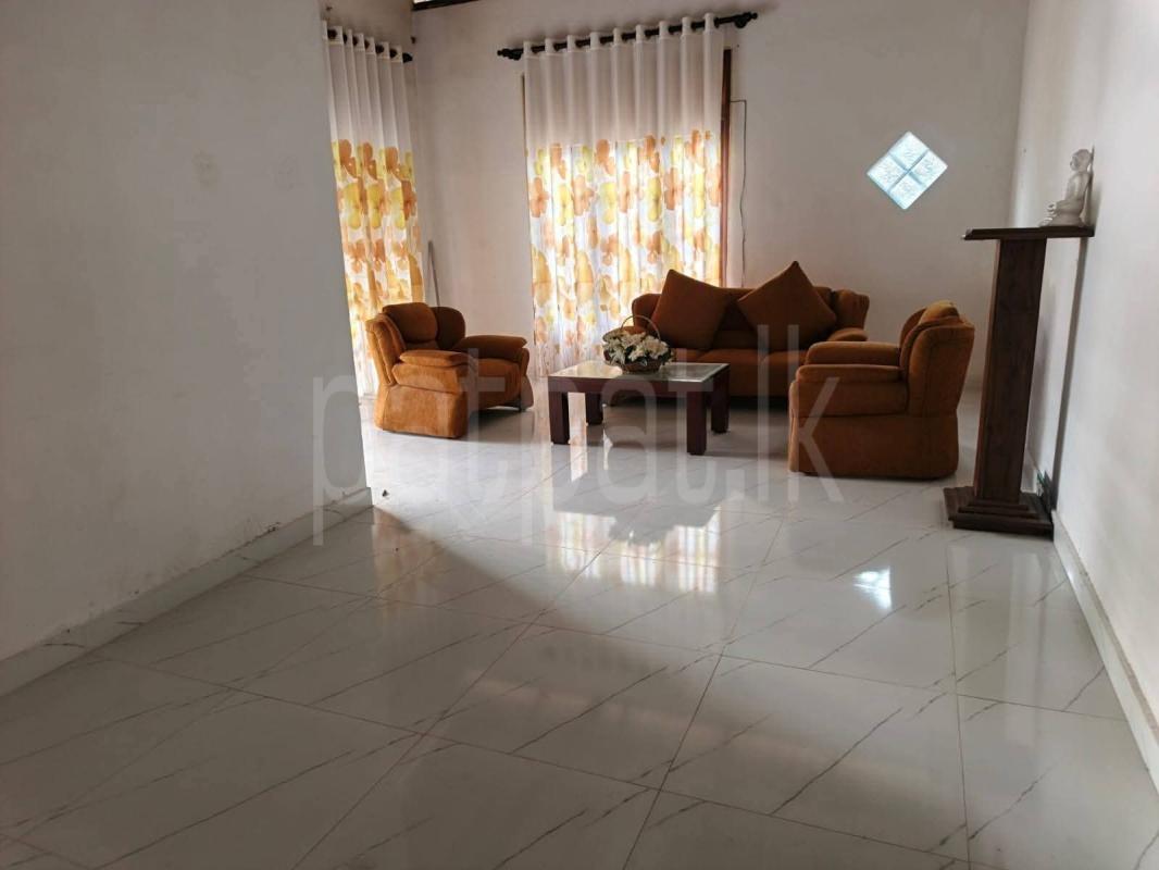 House for Sale in Veyangoda