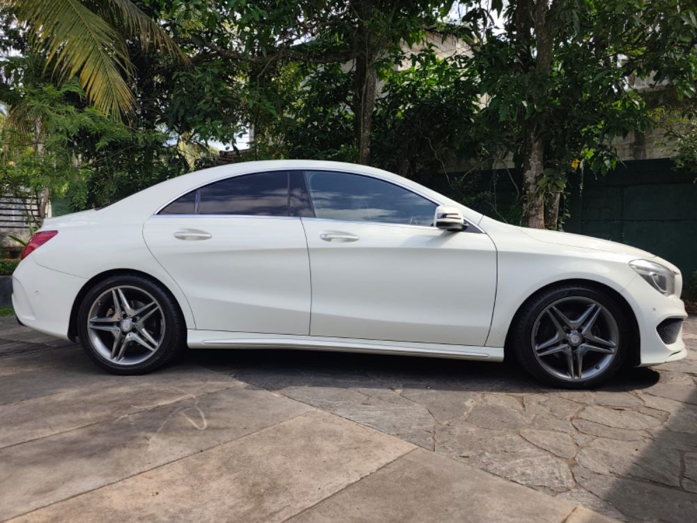 Mercedes Benz CLA180 2018 - பயன்படுத்தப்பட்டது கார் sale in Sri Lanka - patpat.lk