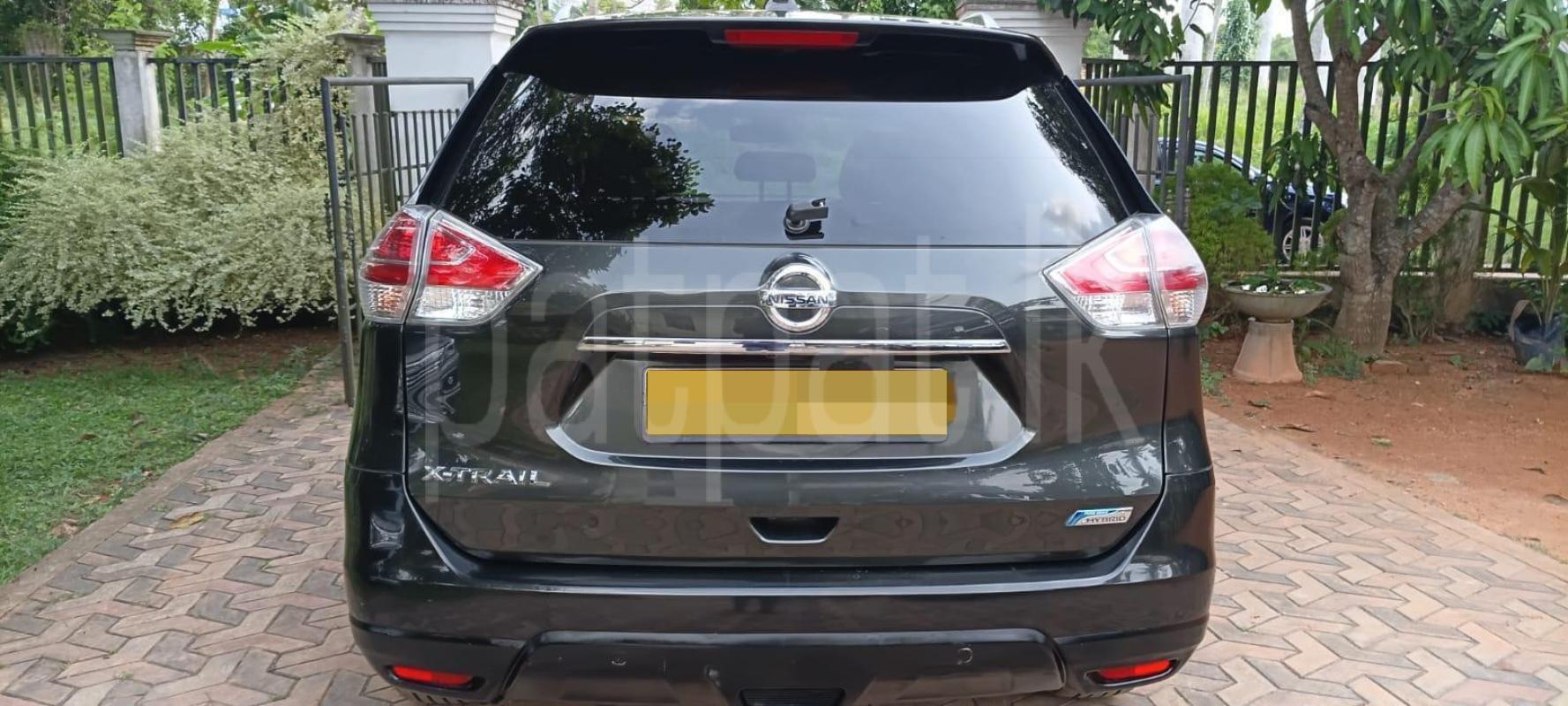 Nissan X Trail 2015 - Used SUV sale in Sri Lanka - patpat.lk