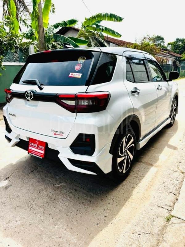 Advertisement image 6