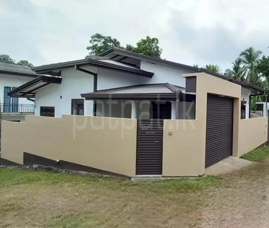 House for Sale in Athurugiriya ads-image-1