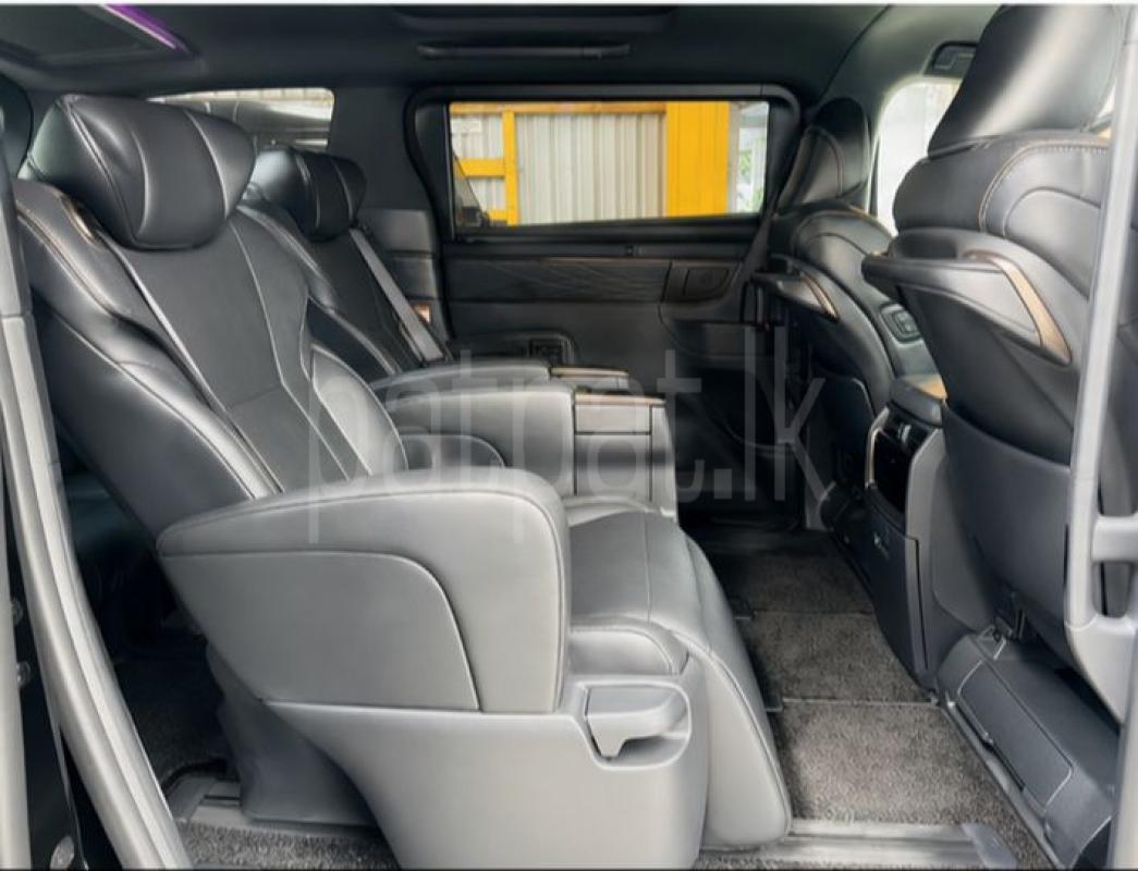 Toyota Alphard 2024 - மறுசீரமைக்கப்பட்டது வேன் sale in Sri Lanka - patpat.lk