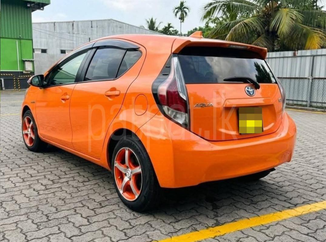 Toyota Aqua 2015 - භාවිතා කරන ලද කාර් sale in Sri Lanka - patpat.lk