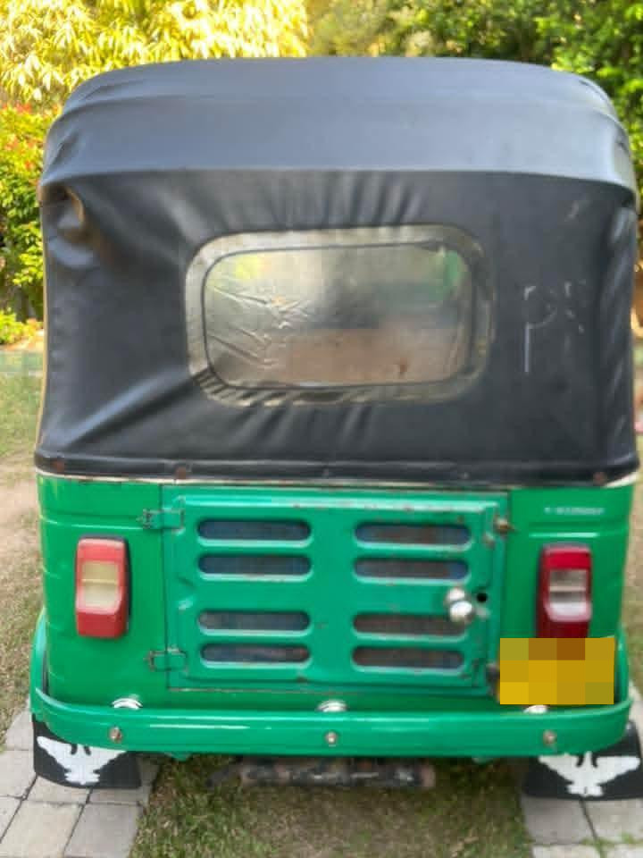 Bajaj Three Wheel 2015 - Used Three wheeler sale in Sri Lanka - patpat.lk