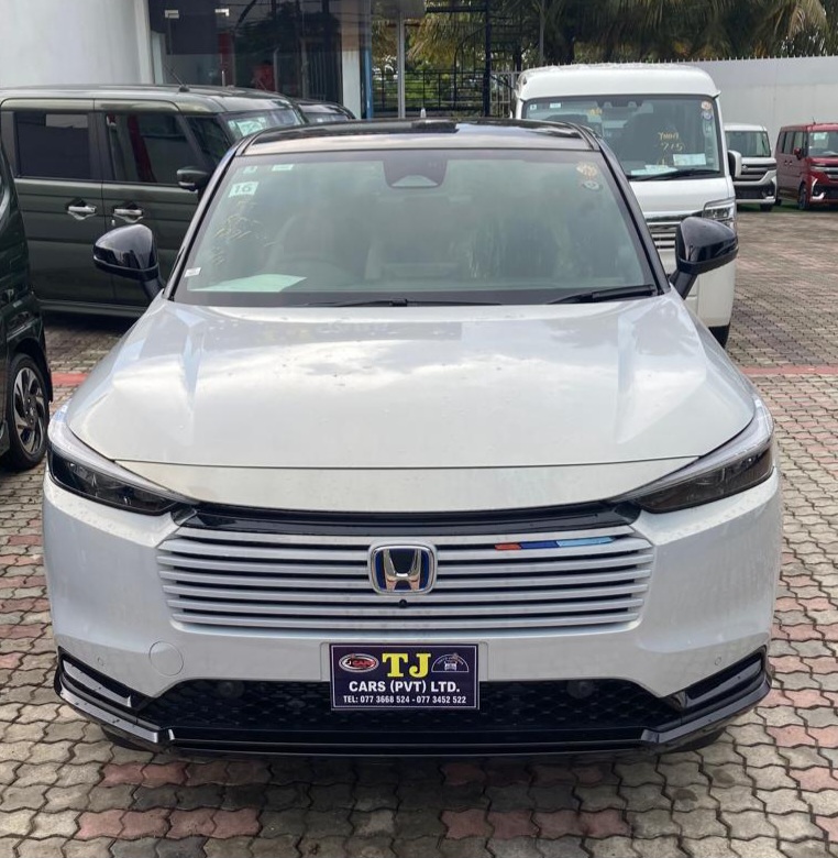 Honda Vezel 2025 ads-image-1