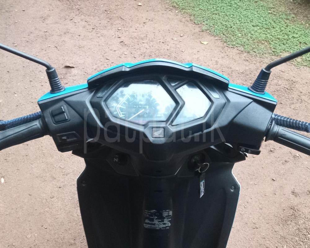 Advertisement image 6