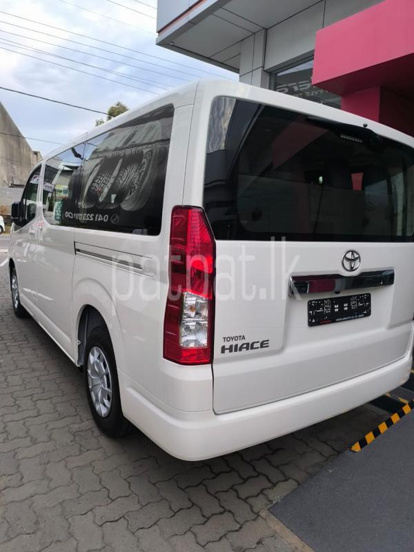 Advertisement image 6