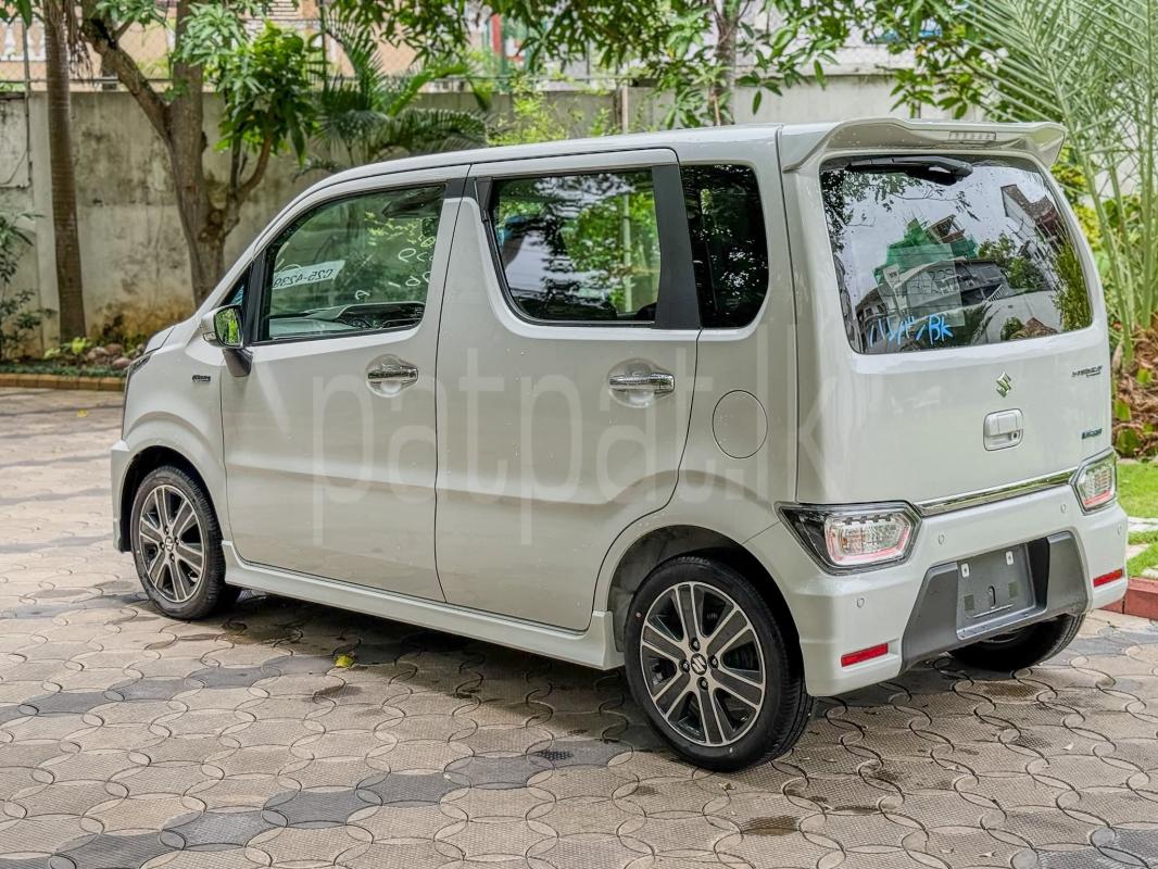 Advertisement image 5