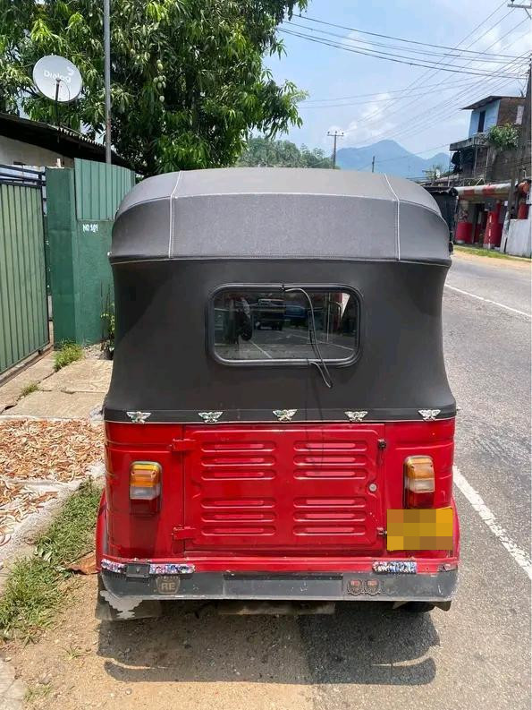 Bajaj Three Wheel 2010 - භාවිතා කරන ලද ත්‍රිරෝද රථය sale in Sri Lanka - patpat.lk