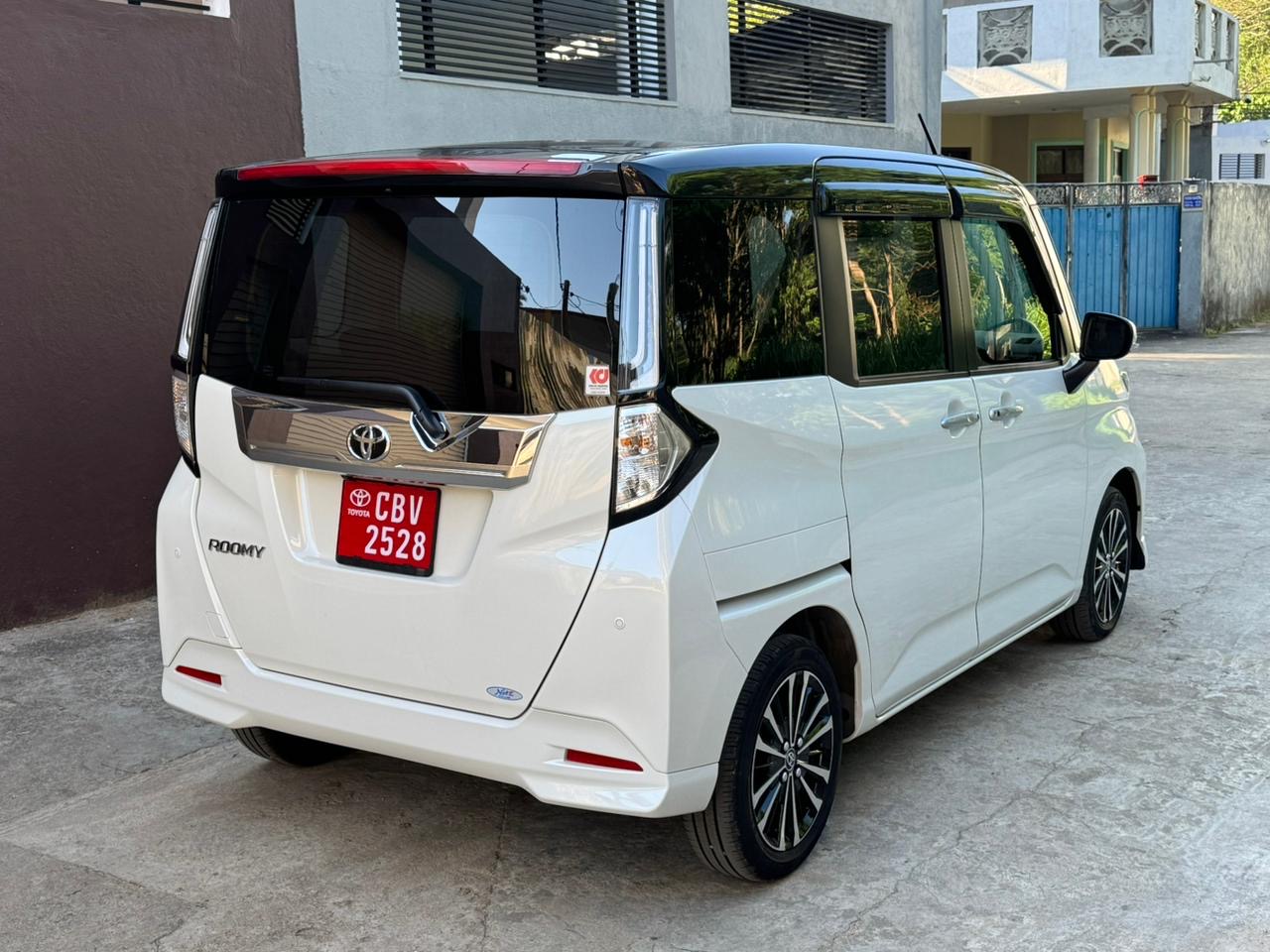 Toyota Roomy 2025 - Used Van sale in Sri Lanka - patpat.lk