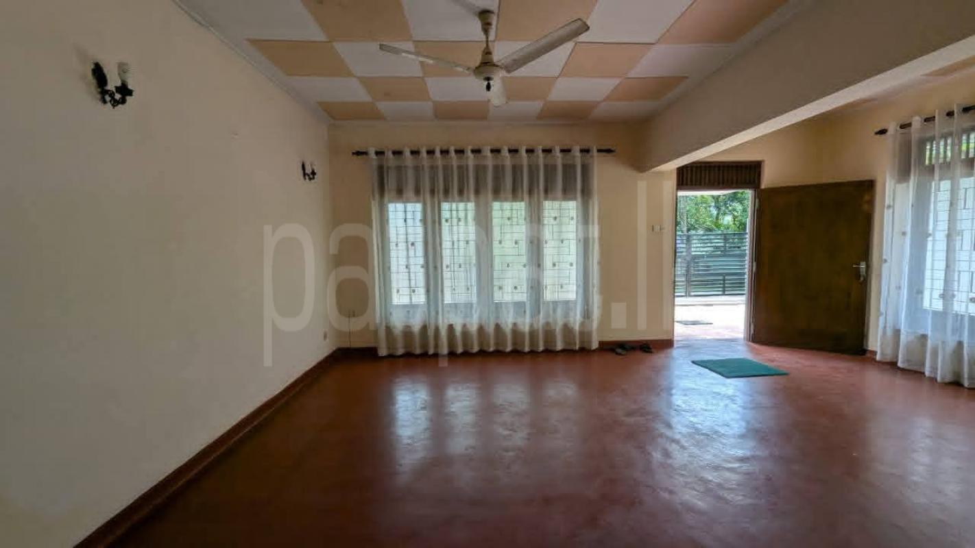House for Sale in Gampaha ads-image-1