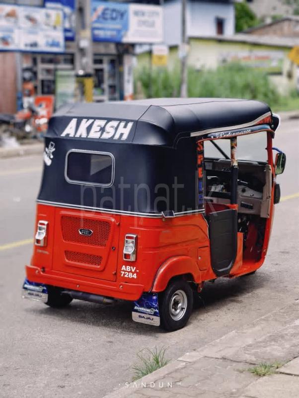 Bajaj 4 stroke 2025 - Used Three wheeler sale in Sri Lanka - patpat.lk
