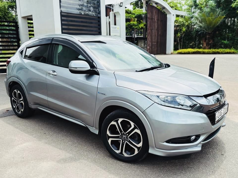 Honda Vezel 2015 - பயன்படுத்தப்பட்டது SUV sale in Sri Lanka - patpat.lk