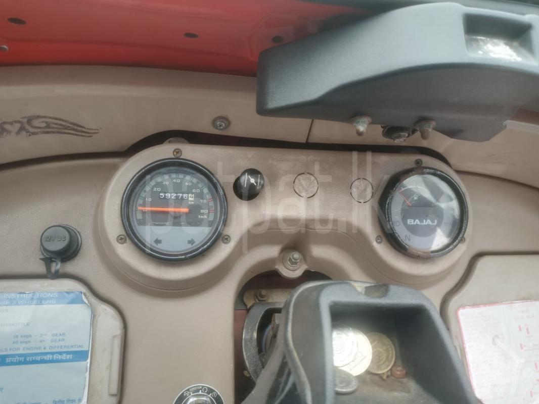 Bajaj Three Wheel 2015 - பயன்படுத்தப்பட்டது முச்சக்கர வண்டி sale in Sri Lanka - patpat.lk