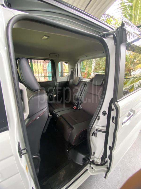 Advertisement image 6