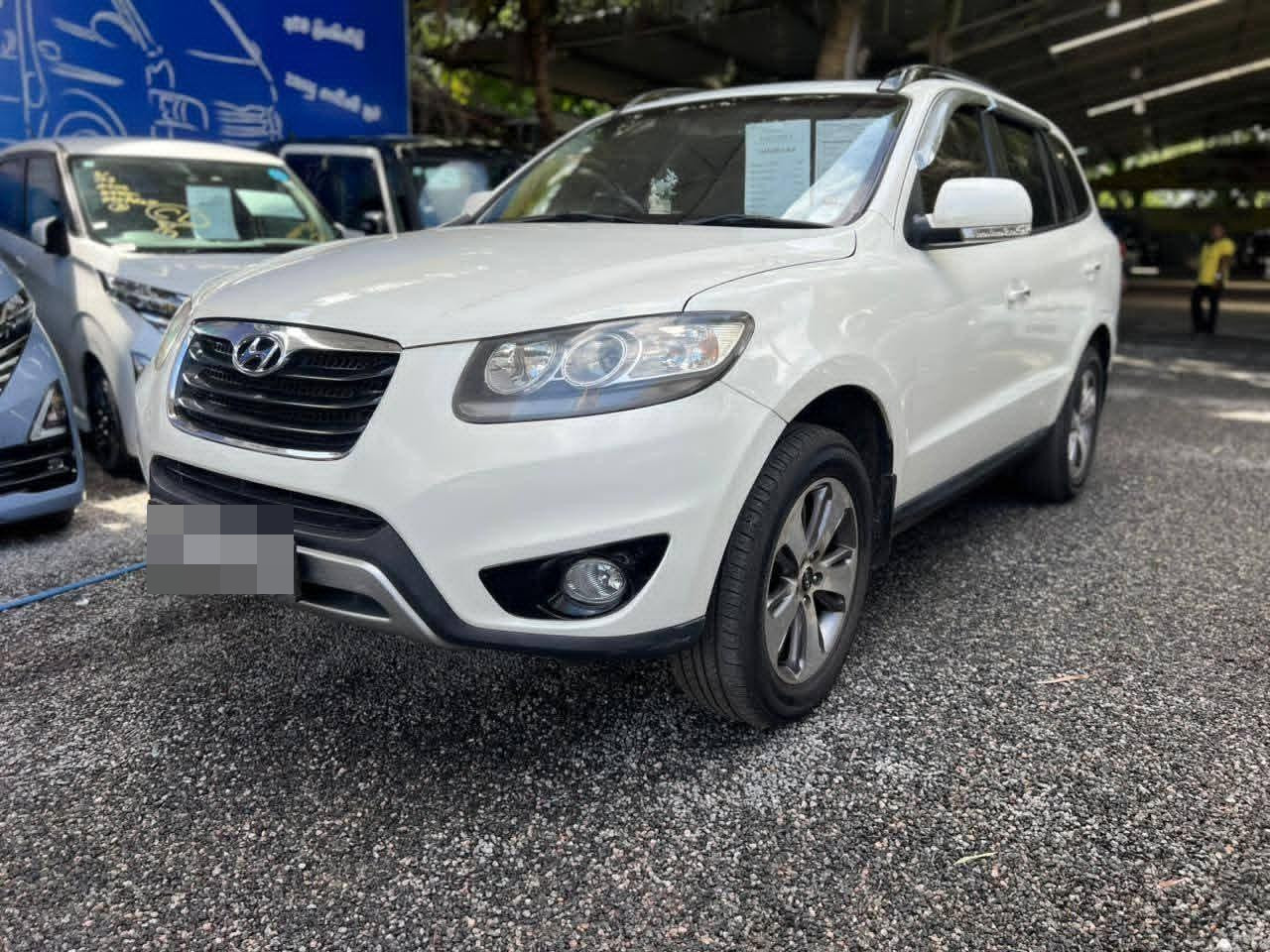 Hyundai Santa Fe 2011 - பயன்படுத்தப்பட்டது SUV sale in Sri Lanka - patpat.lk