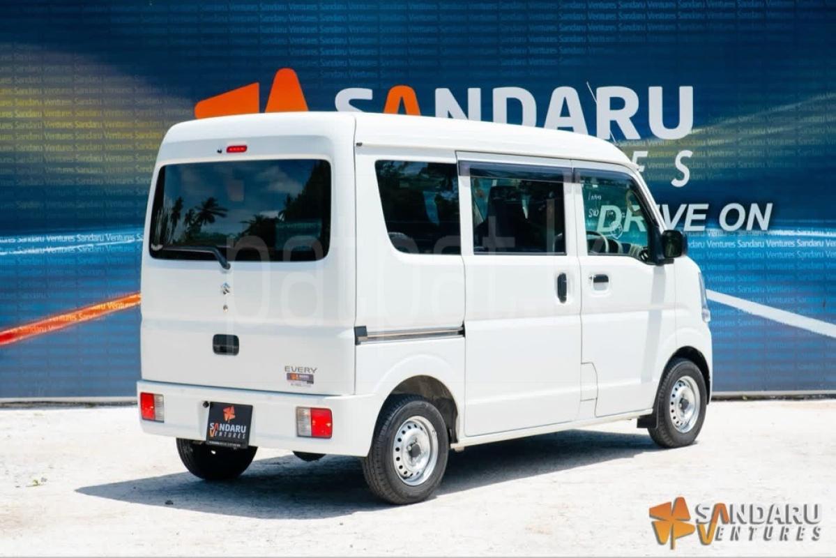 Advertisement image 4