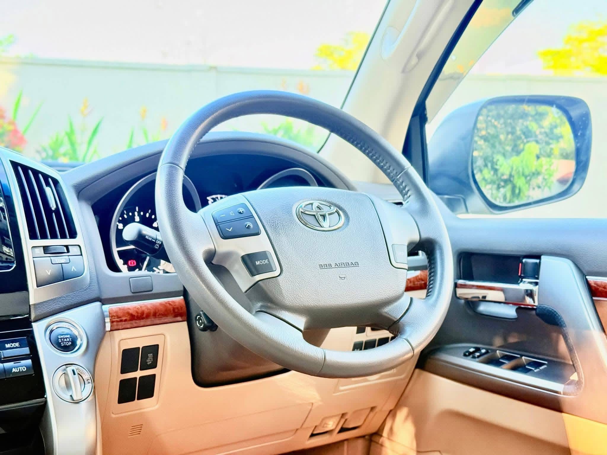 Advertisement image 6