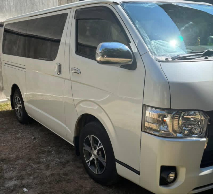 Toyota Hiace 2017 - Used Van sale in Sri Lanka - patpat.lk