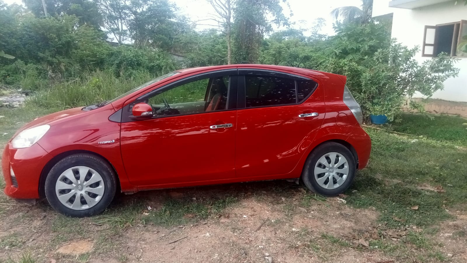 Toyota Aqua 2013 - Used Car sale in Sri Lanka - patpat.lk