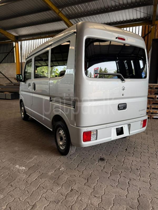 Advertisement image 4