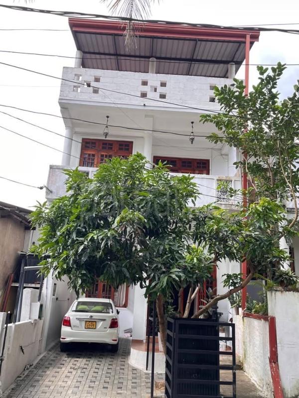 House for Sale in Kandy ads-image-1