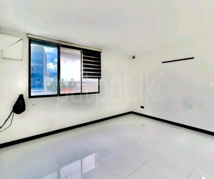 Luxury Apartment for Sale in Kollupitiya (Colombo 03)