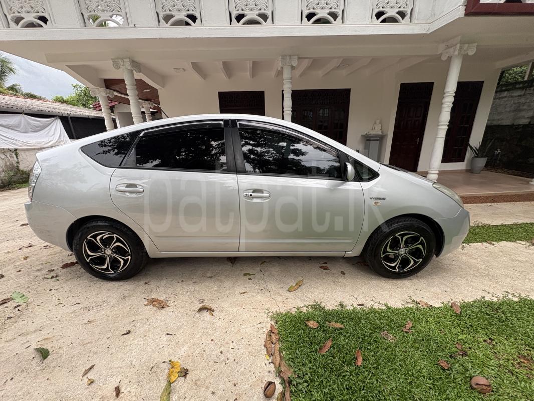 Toyota Prius 2008 - பயன்படுத்தப்பட்டது கார் sale in Sri Lanka - patpat.lk