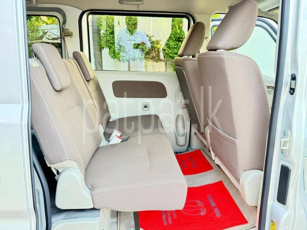 Advertisement image 6