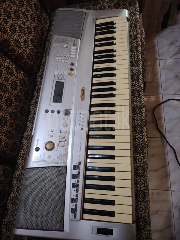 Yamaha keyboard PSR A300