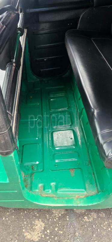 Bajaj Three Wheel 2016 - பயன்படுத்தப்பட்டது முச்சக்கர வண்டி sale in Sri Lanka - patpat.lk
