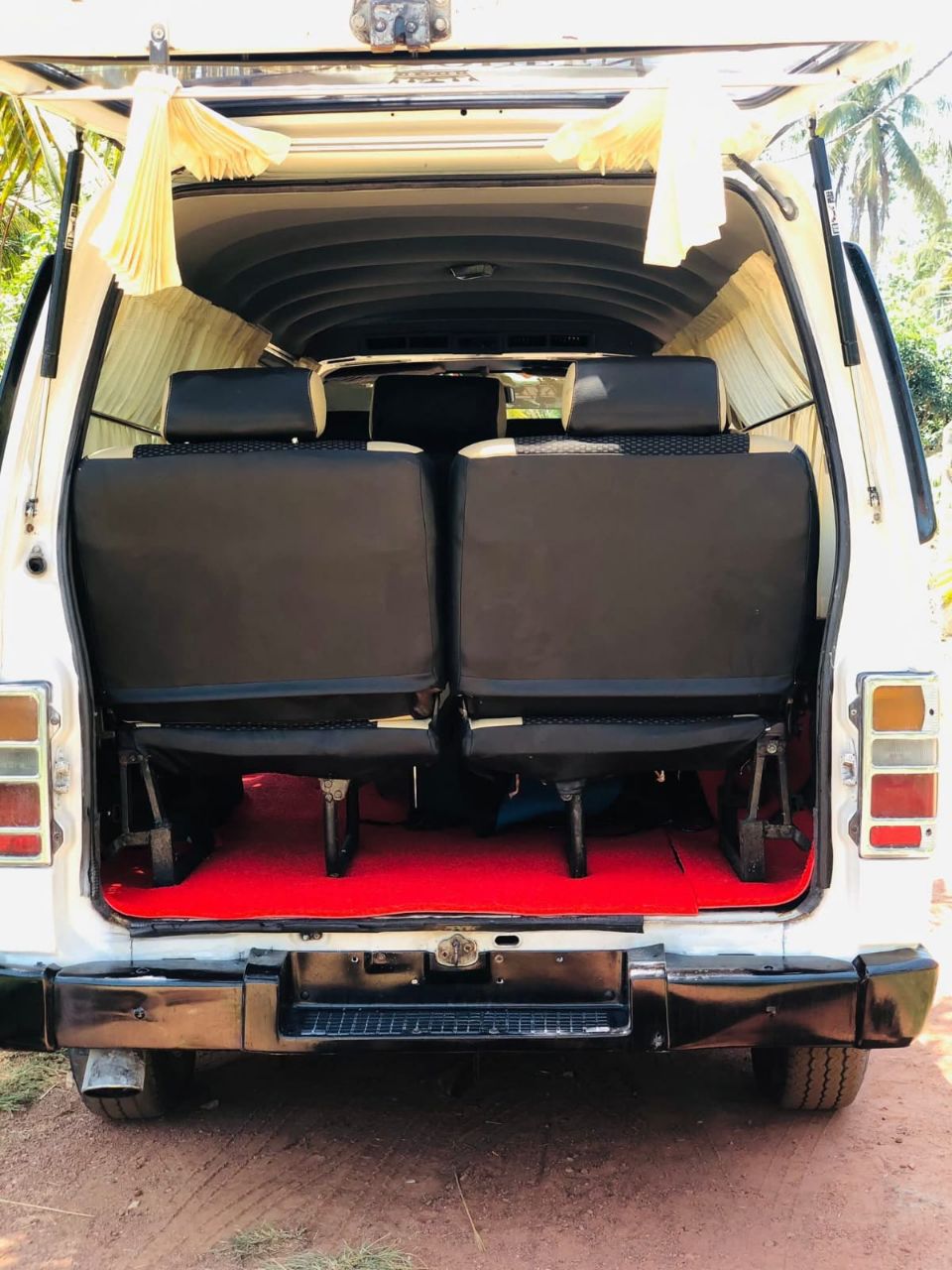 Nissan Caravan 1994 - Used Van sale in Sri Lanka - patpat.lk