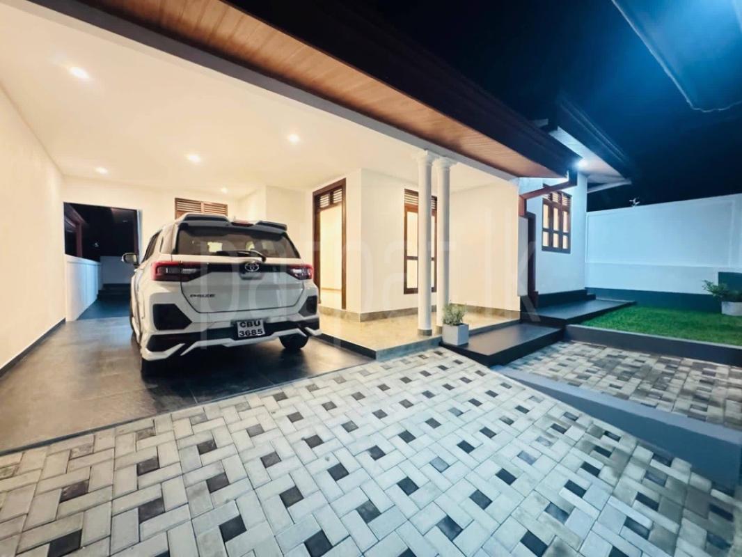 House for Sale in Homagama ads-image-1