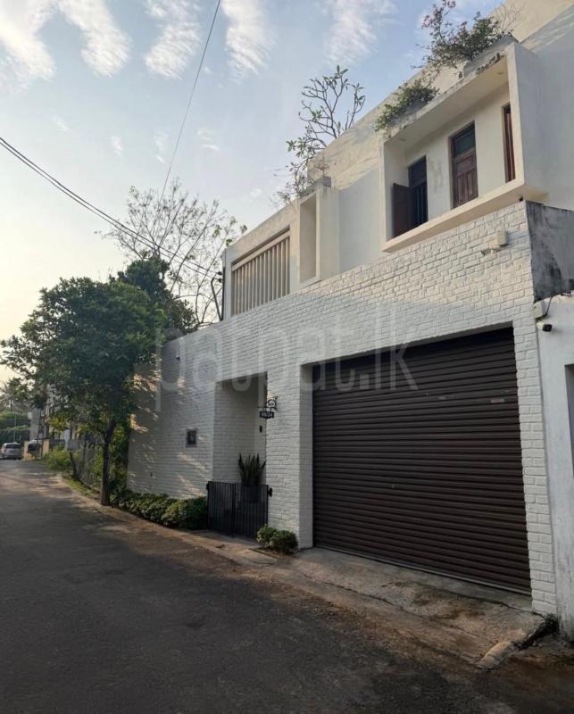House for Sale in Talawatugoda
