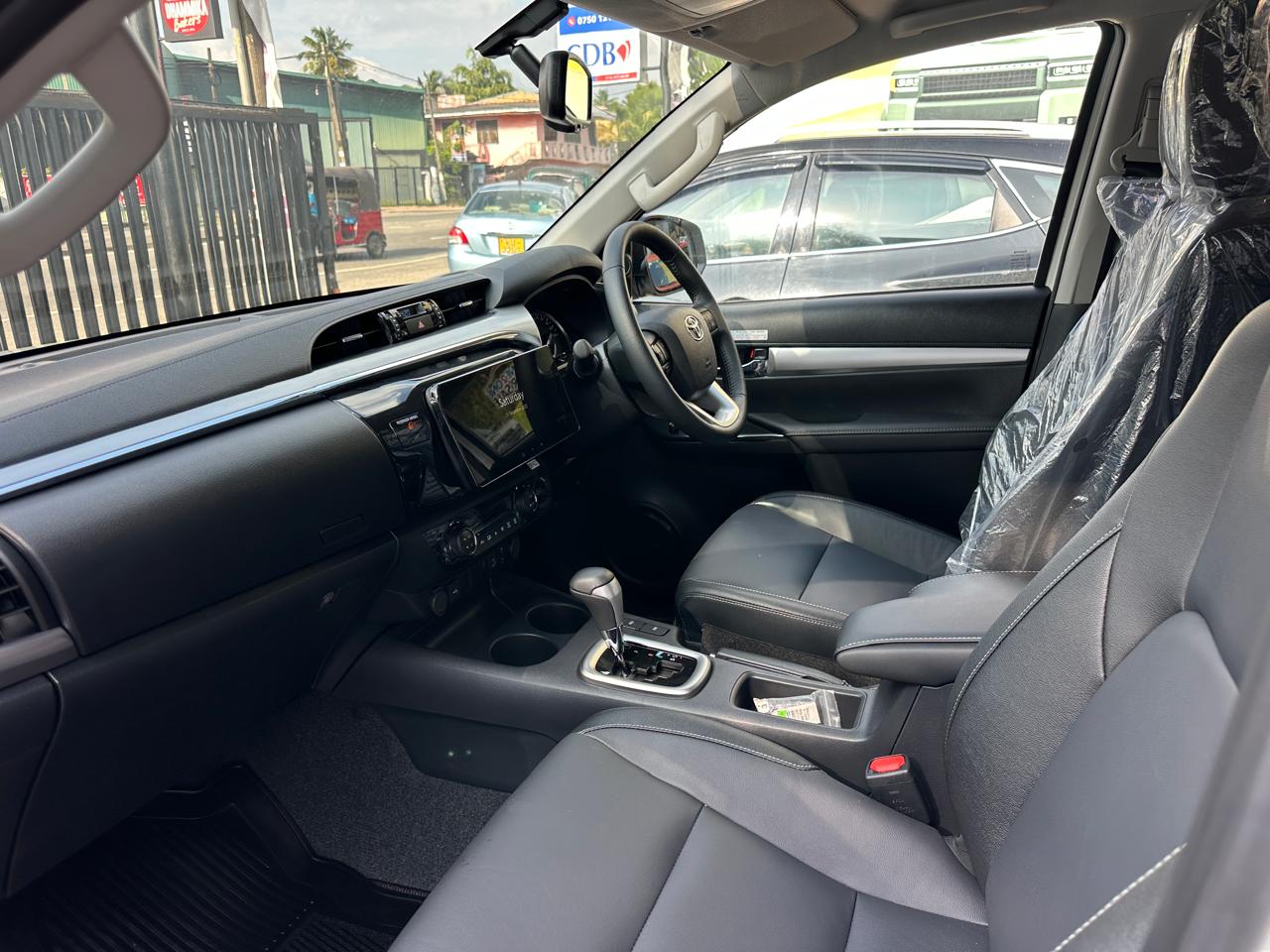 Toyota Hilux 2024 - சான்றளிக்கப்பட்டது சரக்கு போக்குவரத்து sale in Sri Lanka - patpat.lk