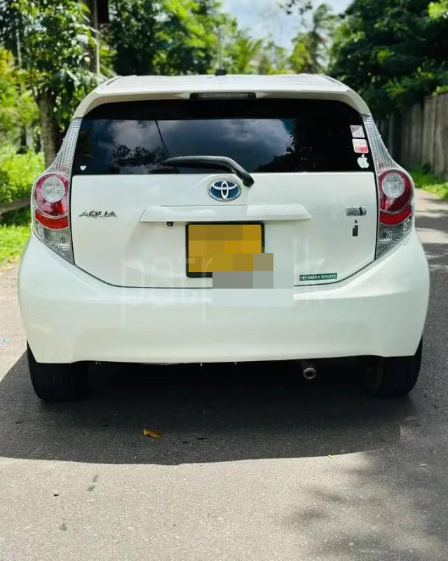 Toyota Aqua 2012 - භාවිතා කරන ලද කාර් sale in Sri Lanka - patpat.lk