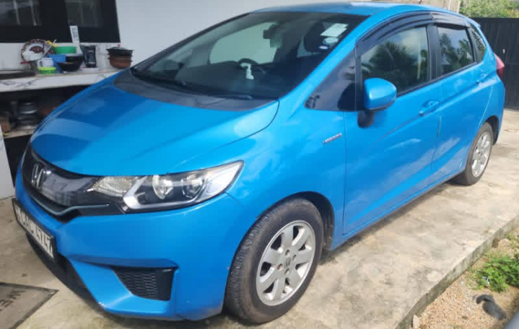 Honda Fit 2013 - பயன்படுத்தப்பட்டது கார் sale in Sri Lanka - patpat.lk