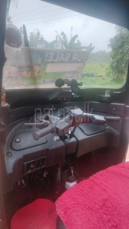 Bajaj 4 stroke 2015 - Used Three wheeler sale in Sri Lanka - patpat.lk
