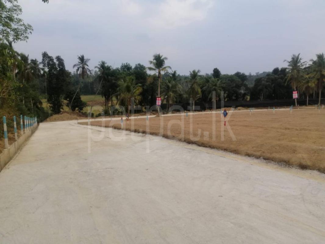 Residential Land for Sale in Kadawatha