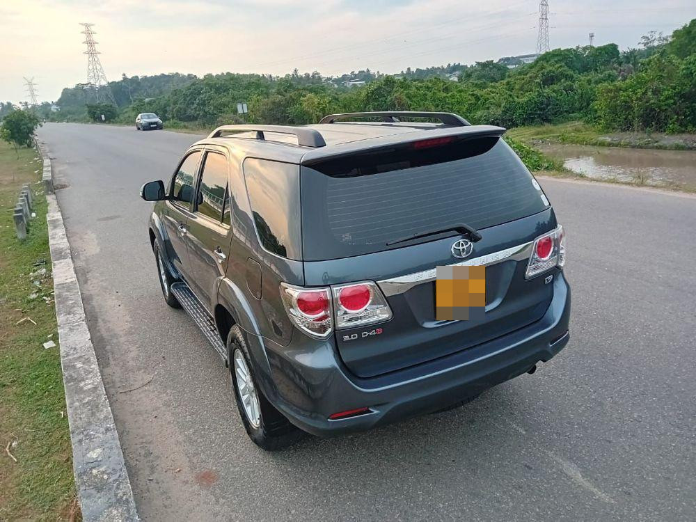 Toyota Fortuner 2013 - Used SUV sale in Sri Lanka - patpat.lk