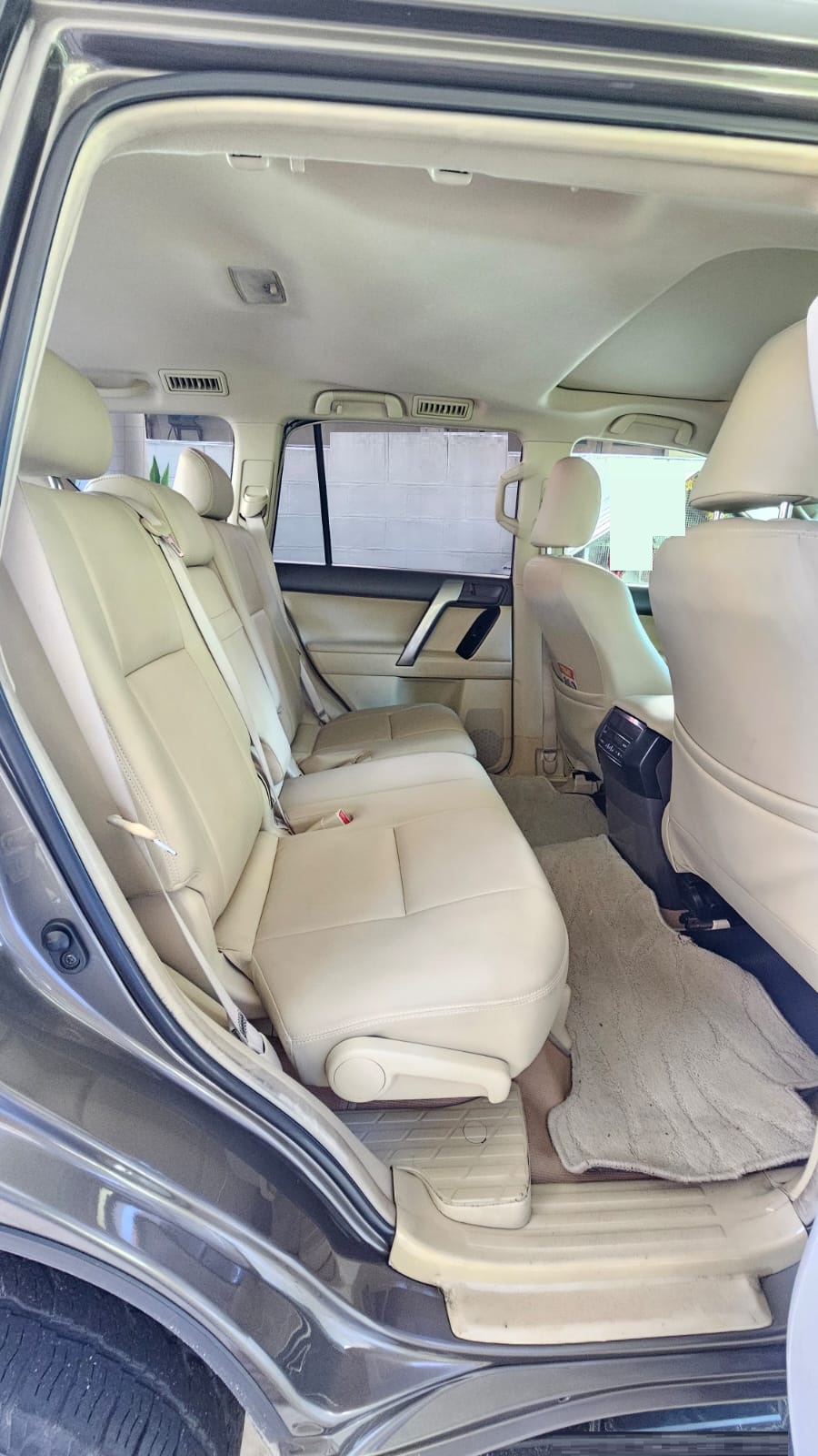 Toyota Land Cruiser 2015 - பயன்படுத்தப்பட்டது SUV sale in Sri Lanka - patpat.lk